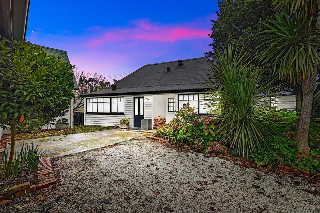 Blackwood Tree Cottage - Heritage Listed Property - Evandale! Exteriér fotografie