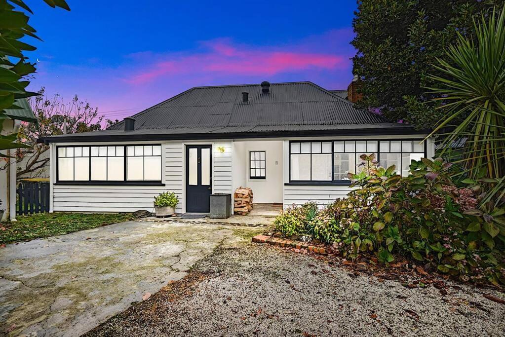 Blackwood Tree Cottage - Heritage Listed Property - Evandale! Exteriér fotografie